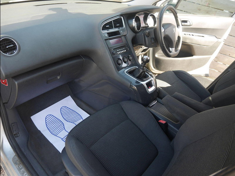 Peugeot 5008 1.6 BlueHDi Active MPV 5dr Diesel Manual Euro 6 (s/s) (120 ps) 5dr Manual 2026