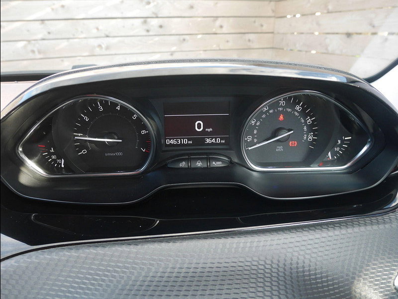 Peugeot 2008 1.2 PureTech GPF Allure SUV 5dr Petrol Manual Euro 6 (s/s) (130 ps) 5dr Manual 2026
