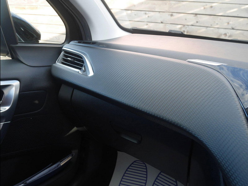 Peugeot 2008 1.2 PureTech GPF Allure SUV 5dr Petrol Manual Euro 6 (s/s) (130 ps) 5dr Manual 2026