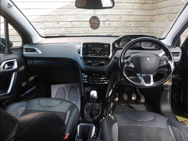 Peugeot 2008 1.2 PureTech GPF Allure SUV 5dr Petrol Manual Euro 6 (s/s) (130 ps) 5dr Manual 2026