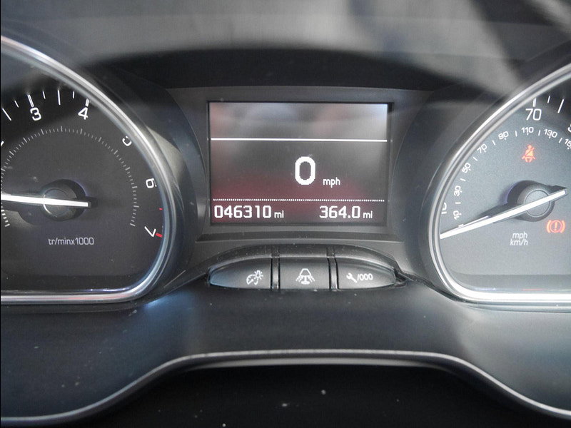 Peugeot 2008 1.2 PureTech GPF Allure SUV 5dr Petrol Manual Euro 6 (s/s) (130 ps) 5dr Manual 2026