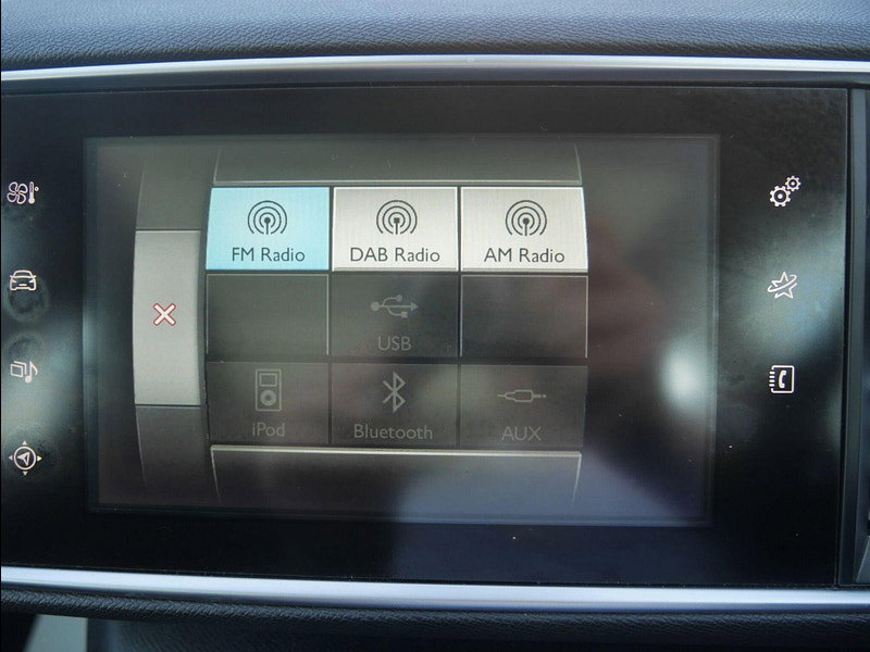 Peugeot 308 SW 1.2 PureTech Allure Estate 5dr Petrol Manual Euro 6 (s/s) (130 ps) 5dr Manual 2026