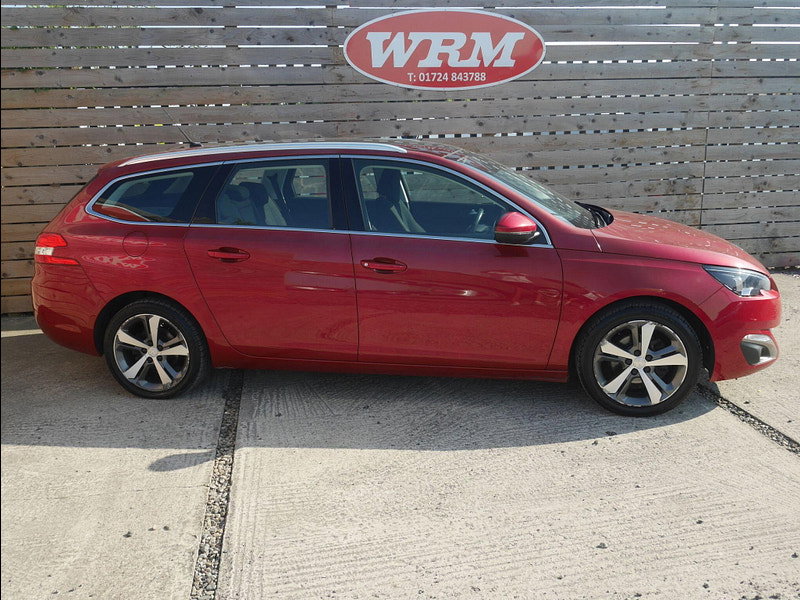 Peugeot 308 SW 1.2 PureTech Allure Estate 5dr Petrol Manual Euro 6 (s/s) (130 ps) 5dr Manual 2026