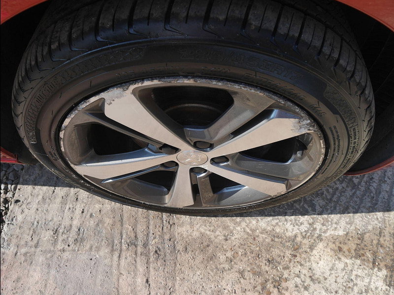 Peugeot 308 SW 1.2 PureTech Allure Estate 5dr Petrol Manual Euro 6 (s/s) (130 ps) 5dr Manual 2026