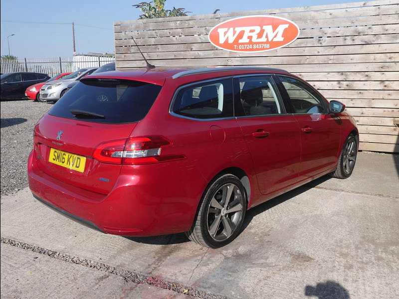 Peugeot 308 SW 1.2 PureTech Allure Estate 5dr Petrol Manual Euro 6 (s/s) (130 ps) 5dr Manual 2026