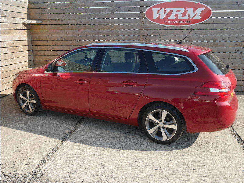 Peugeot 308 SW 1.2 PureTech Allure Estate 5dr Petrol Manual Euro 6 (s/s) (130 ps) 5dr Manual 2026
