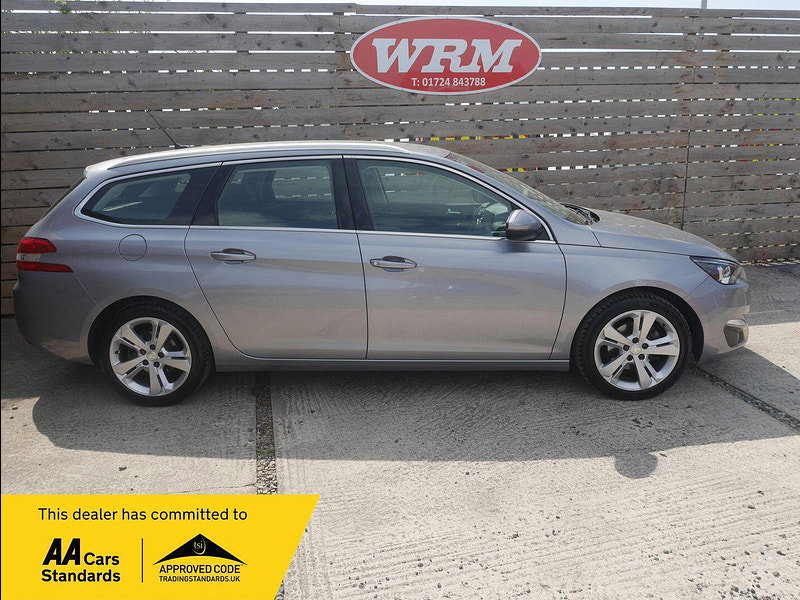 Peugeot 308 SW 1.2 PureTech Allure Estate 5dr Petrol Manual Euro 6 (s/s) (130 ps) 5dr Manual 2026