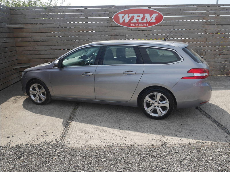 Peugeot 308 SW 1.2 PureTech Allure Estate 5dr Petrol Manual Euro 6 (s/s) (130 ps) 5dr Manual 2026