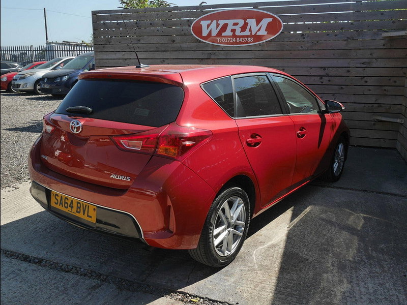 Toyota Auris 1.33 Dual VVT-i Icon Plus Hatchback 5dr Petrol Manual Euro 5 (s/s) (101 ps) 5dr Manual 2026