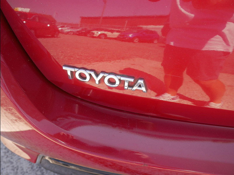 Toyota Auris 1.33 Dual VVT-i Icon Plus Hatchback 5dr Petrol Manual Euro 5 (s/s) (101 ps) 5dr Manual 2026