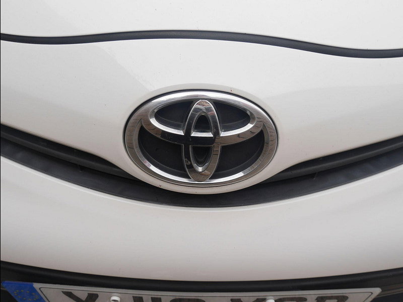 Toyota Aygo 1.0 VVT-i Ice Hatchback 5dr Petrol Manual Euro 5 (67 ps) 5dr Manual 2026