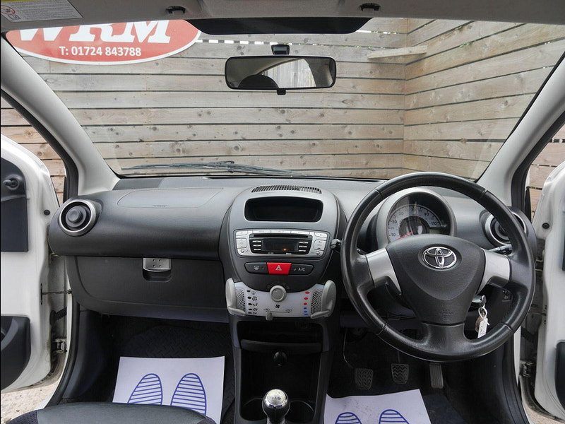 Toyota Aygo 1.0 VVT-i Ice Hatchback 5dr Petrol Manual Euro 5 (67 ps) 5dr Manual 2026