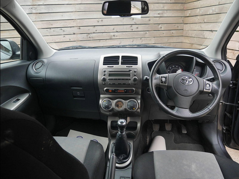 Toyota Urban Cruiser 1.4 D-4D SUV 5dr Diesel Manual 4WD Euro 5 (90 ps) 5dr Manual 2026