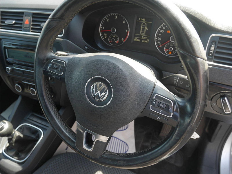 Volkswagen Jetta 2.0 TDI SE Saloon 4dr Diesel Manual Euro 5 (140 ps) 4dr Manual 2026
