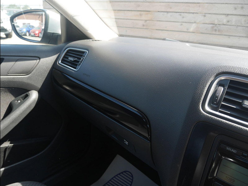 Volkswagen Jetta 2.0 TDI SE Saloon 4dr Diesel Manual Euro 5 (140 ps) 4dr Manual 2026