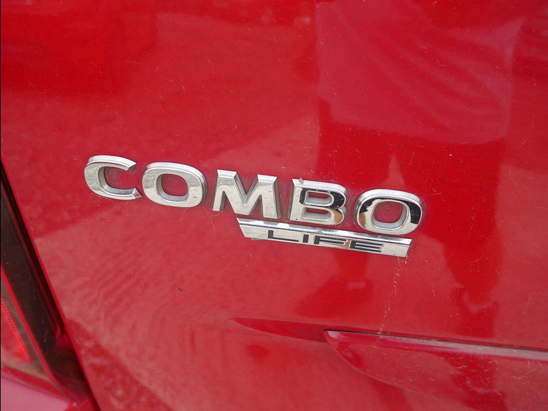 Vauxhall Combo Life 1.2 Turbo GPF Energy MPV 5dr Petrol Manual Euro 6 (s/s) (7 Seat) (110 ps) 5dr Manual 2026