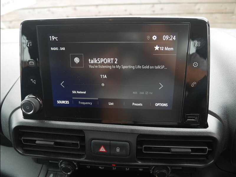 Vauxhall Combo Life 1.2 Turbo GPF Energy MPV 5dr Petrol Manual Euro 6 (s/s) (7 Seat) (110 ps) 5dr Manual 2026