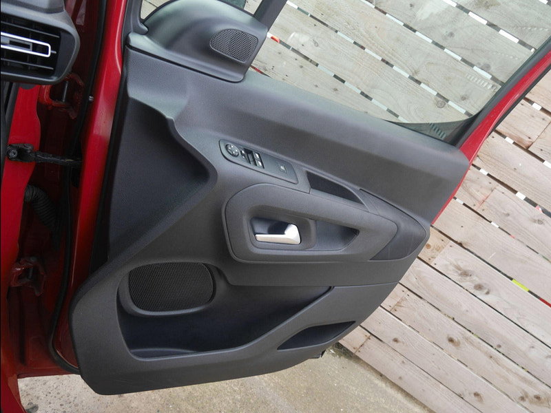 Vauxhall Combo Life 1.2 Turbo GPF Energy MPV 5dr Petrol Manual Euro 6 (s/s) (7 Seat) (110 ps) 5dr Manual 2026