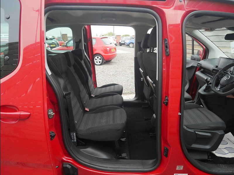 Vauxhall Combo Life 1.2 Turbo GPF Energy MPV 5dr Petrol Manual Euro 6 (s/s) (7 Seat) (110 ps) 5dr Manual 2026