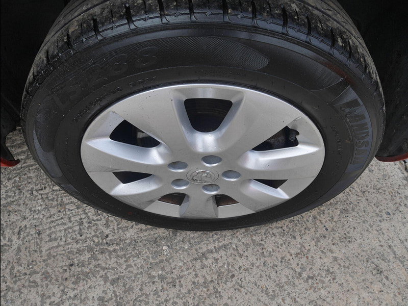 Vauxhall Combo Life 1.2 Turbo GPF Energy MPV 5dr Petrol Manual Euro 6 (s/s) (7 Seat) (110 ps) 5dr Manual 2026