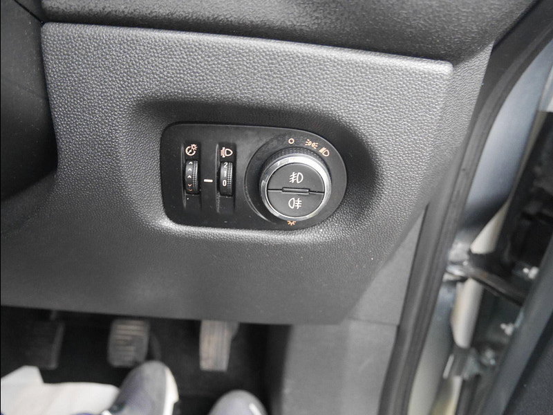 Vauxhall Corsa 1.4 16V SXi Hatchback 5dr Petrol Manual Wide Ratio Euro 5 (A/C) (100 ps) 5dr Manual 2026