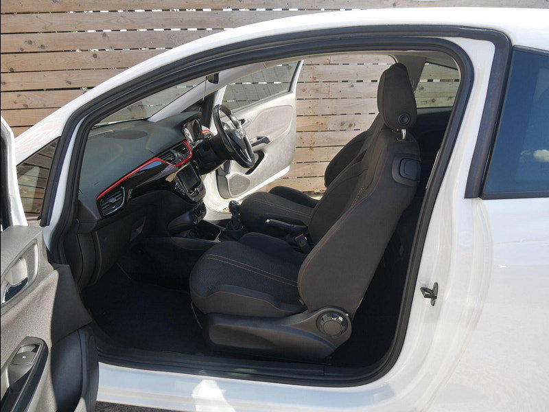 Vauxhall Corsa 1.4i ecoTEC Griffin Hatchback 3dr Petrol Manual Euro 6 (75 ps) 3dr Manual 2026