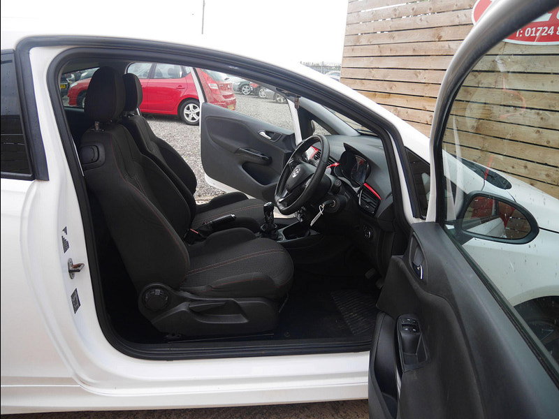 Vauxhall Corsa 1.4i ecoTEC SRi VX Line Nav Black Euro 6 3dr 3dr Manual 2026