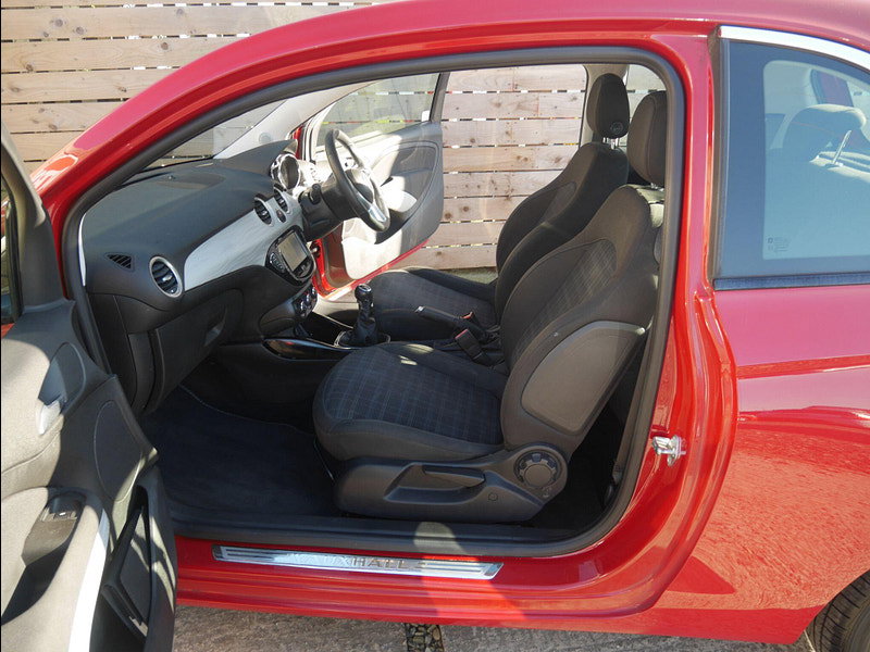 Vauxhall ADAM 1.4 16v GLAM Hatchback 3dr Petrol Manual Euro 5 (87 ps) 3dr Manual 2026