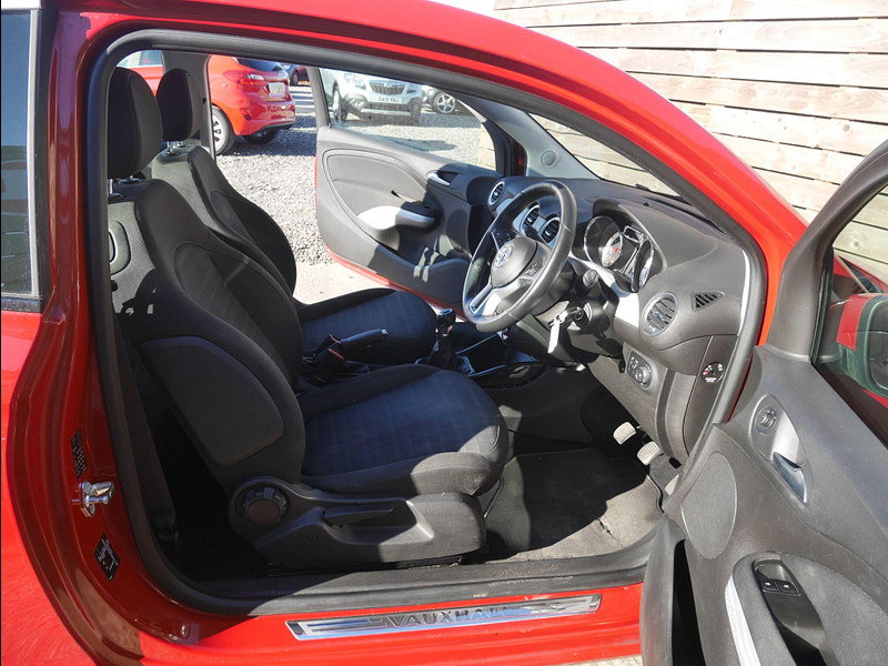 Vauxhall ADAM 1.4 16v GLAM Hatchback 3dr Petrol Manual Euro 5 (87 ps) 3dr Manual 2026