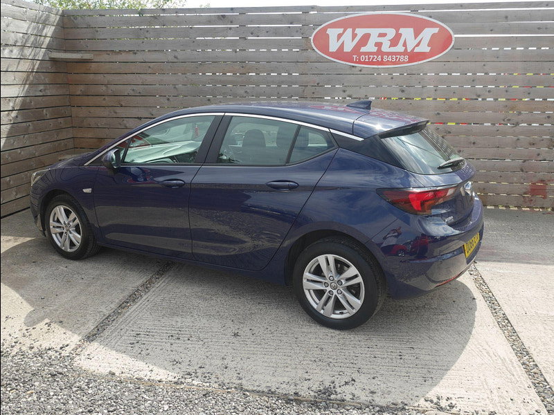 Vauxhall Astra 1.0i Turbo ecoFLEX Tech Line Hatchback 5dr Petrol Manual Euro 6 (s/s) (105 ps) 5dr Manual 2026