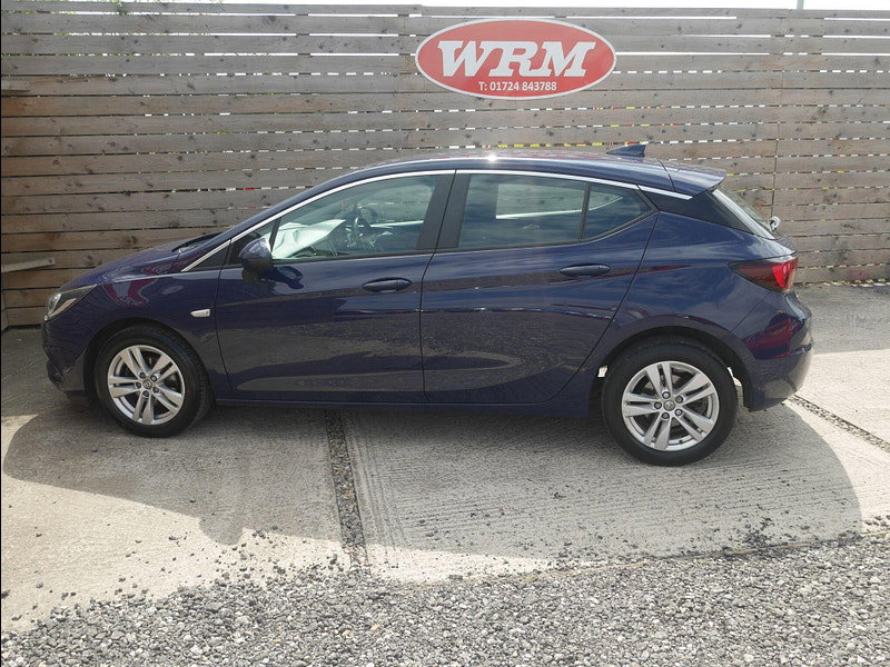 Vauxhall Astra 1.0i Turbo ecoFLEX Tech Line Hatchback 5dr Petrol Manual Euro 6 (s/s) (105 ps) 5dr Manual 2026