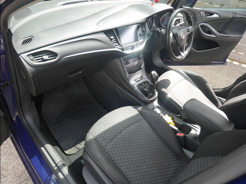 Vauxhall Astra 1.0i Turbo ecoFLEX Tech Line Hatchback 5dr Petrol Manual Euro 6 (s/s) (105 ps) 5dr Manual 2026