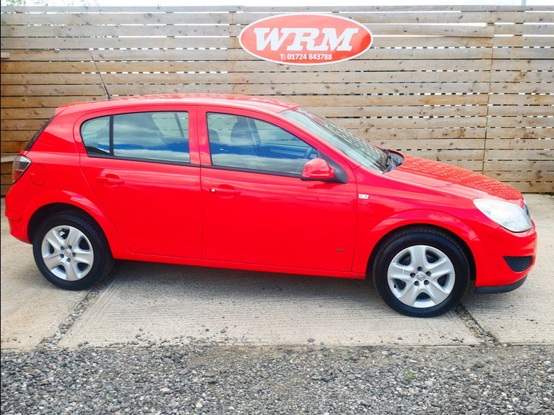 Vauxhall Astra 1.4i 16v Active 5dr 5dr Manual 2026