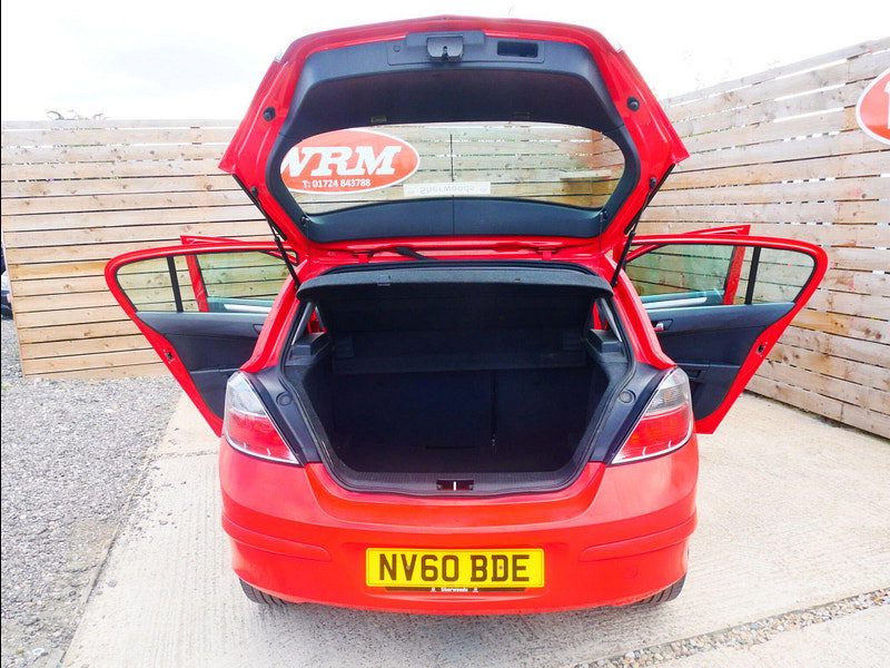 Vauxhall Astra 1.4i 16v Active 5dr 5dr Manual 2026