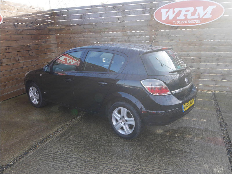Vauxhall Astra 1.4i 16v Club Hatchback 5dr Petrol Manual (146 g/km, 89 bhp) 5dr Manual 2026