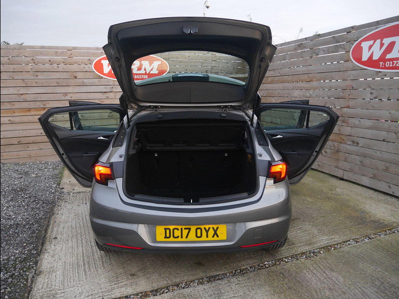 Vauxhall Astra 1.4i Turbo SRi Hatchback 5dr Petrol Manual Euro 6 (150 ps) 5dr Manual 2026