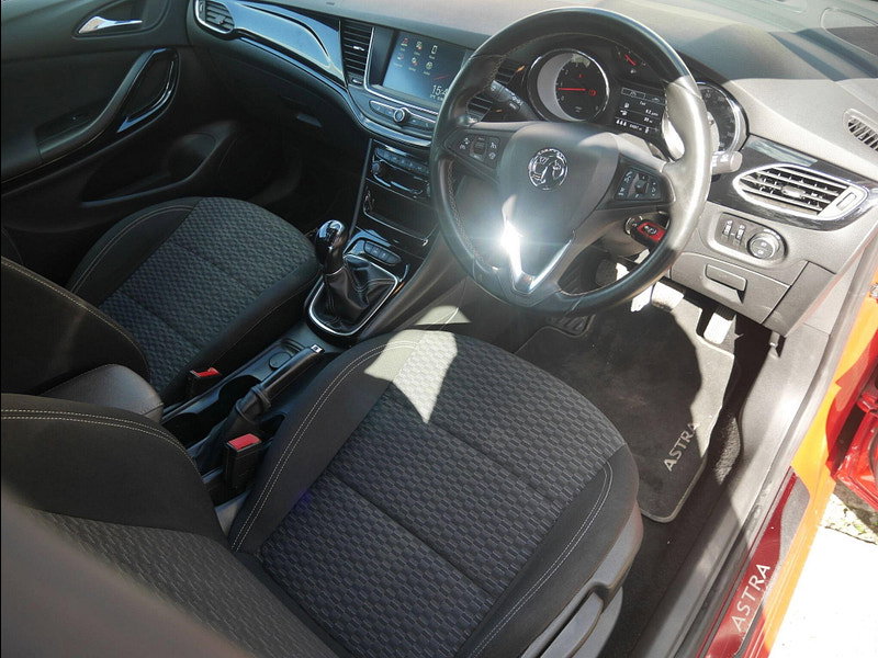 Vauxhall Astra 1.4i Turbo SRi Hatchback 5dr Petrol Manual Euro 6 (150 ps) 5dr Manual 2026