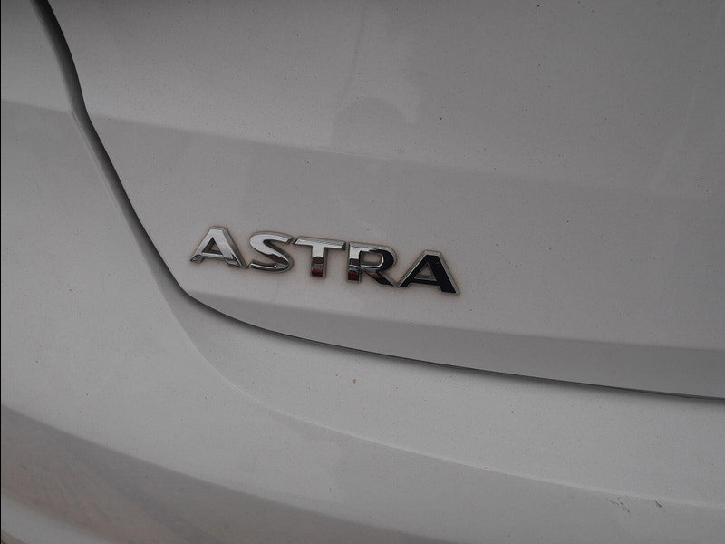 Vauxhall Astra 1.4i Turbo SRi Nav Hatchback 5dr Petrol Manual Euro 6 (150 ps) 5dr Manual 2026