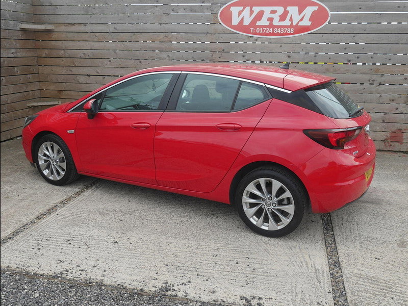 Vauxhall Astra 1.4i Turbo Tech Line Hatchback 5dr Petrol Manual Euro 6 (125 ps) 5dr Manual 2026