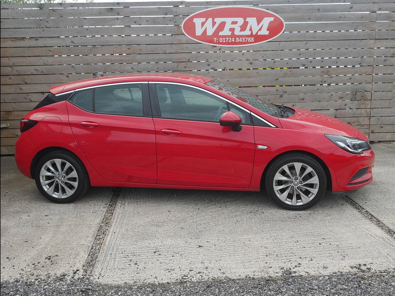 Vauxhall Astra 1.4i Turbo Tech Line Hatchback 5dr Petrol Manual Euro 6 (125 ps) 5dr Manual 2026