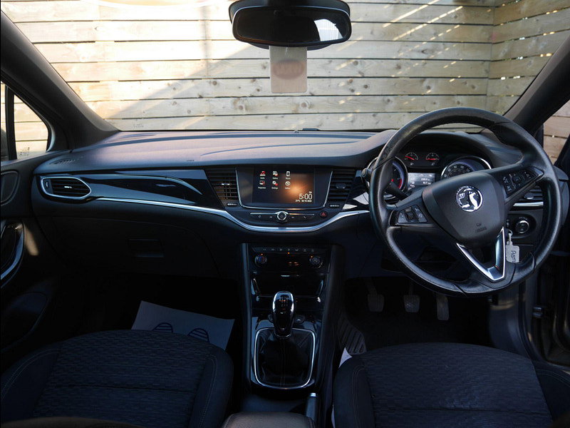 Vauxhall Astra 1.6 CDTi BlueInjection SRi Hatchback 5dr Diesel Manual Euro 6 (s/s) (136 ps) 5dr Manual 2026