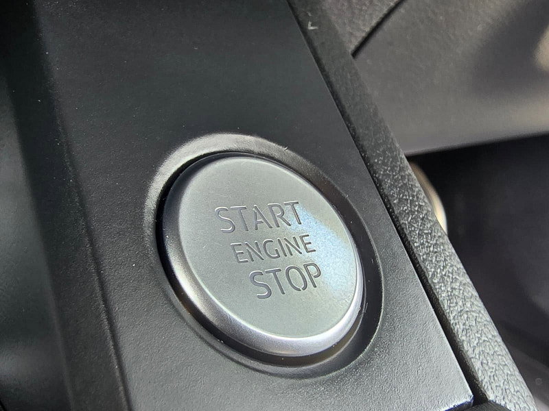 Audi A4 Avant 2.0 TDI S line Estate 5dr Diesel Manual Euro 6 (s/s) (150 ps)