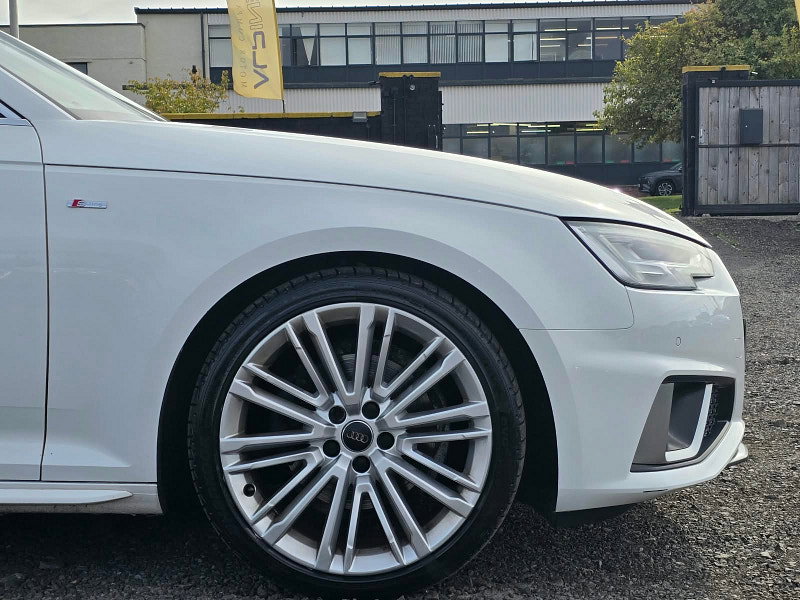 Audi A4 Avant 2.0 TFSI 35 S line Estate 5dr Petrol Manual Euro 6 (s/s) (150 ps)