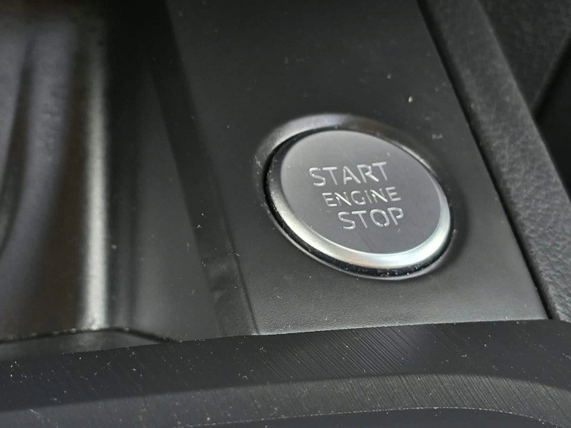 Audi A4 Avant 2.0 TFSI 35 S line Estate 5dr Petrol Manual Euro 6 (s/s) (150 ps)