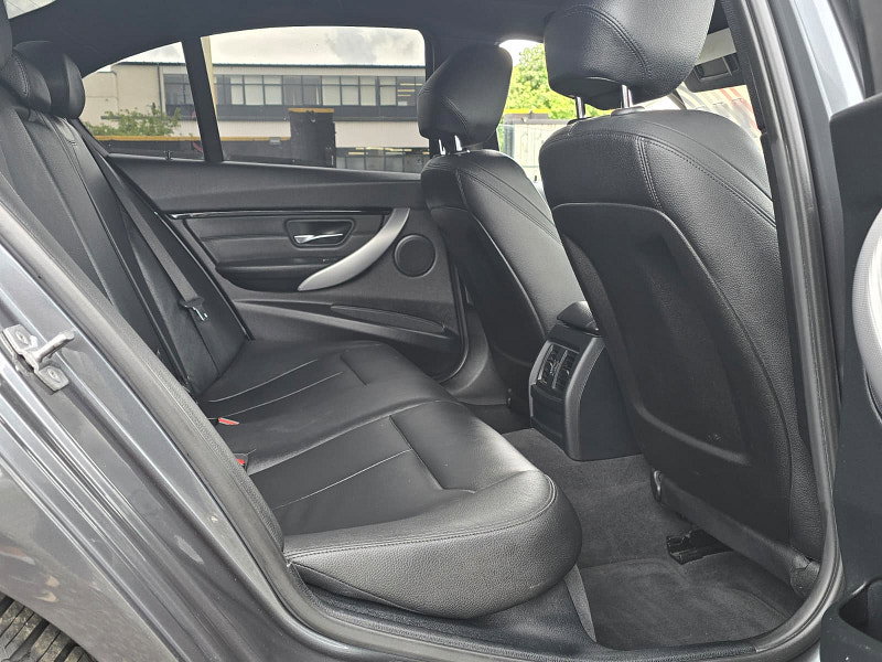 BMW 3 Series 3.0 330d M Sport Saloon 4dr Diesel Auto Euro 6 (s/s) (258 ps)