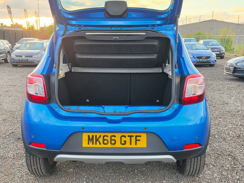 Dacia Sandero Stepway 1.5 dCi Laureate Hatchback 5dr Diesel Manual Euro 6 (s/s) (90 ps)