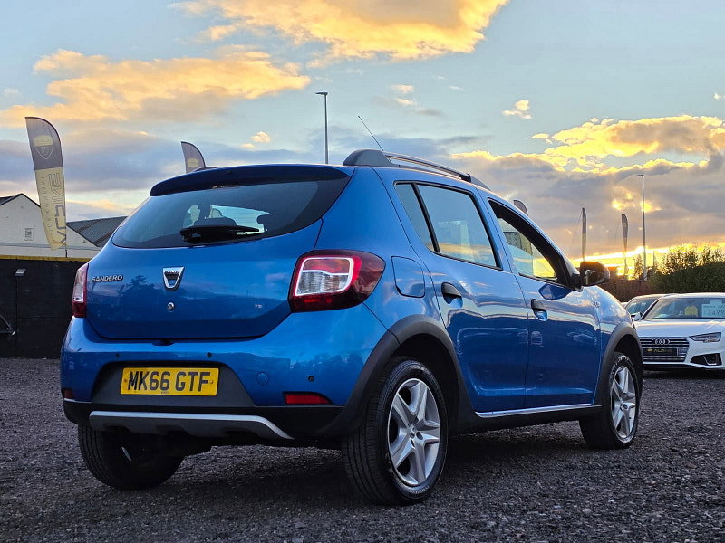 Dacia Sandero Stepway 1.5 dCi Laureate Hatchback 5dr Diesel Manual Euro 6 (s/s) (90 ps)