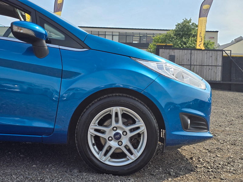 Ford Fiesta 1.25 Zetec Hatchback 5dr Petrol Manual Euro 5 (82 ps)