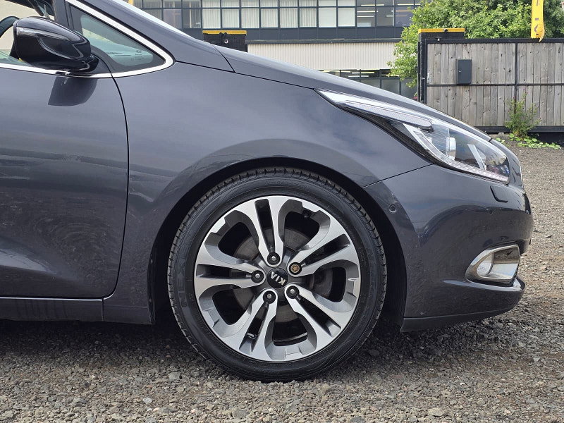 Kia Ceed 1.6 GDi 4 Tech Hatchback 5dr Petrol DCT Euro 5 (133 bhp)