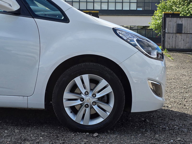 Hyundai IX20 1.4 Style Hatchback 5dr Petrol Manual Euro 5 (s/s) (90 bhp)